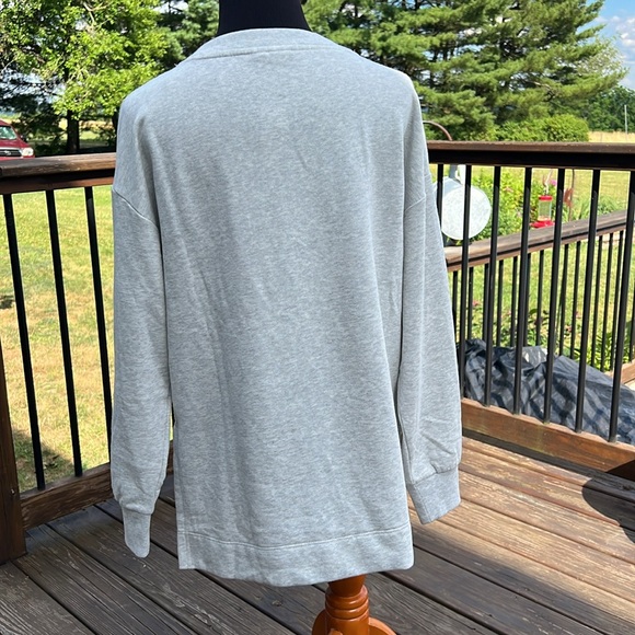 GAP V-neck Sweatshirt - Picture 4 of 15